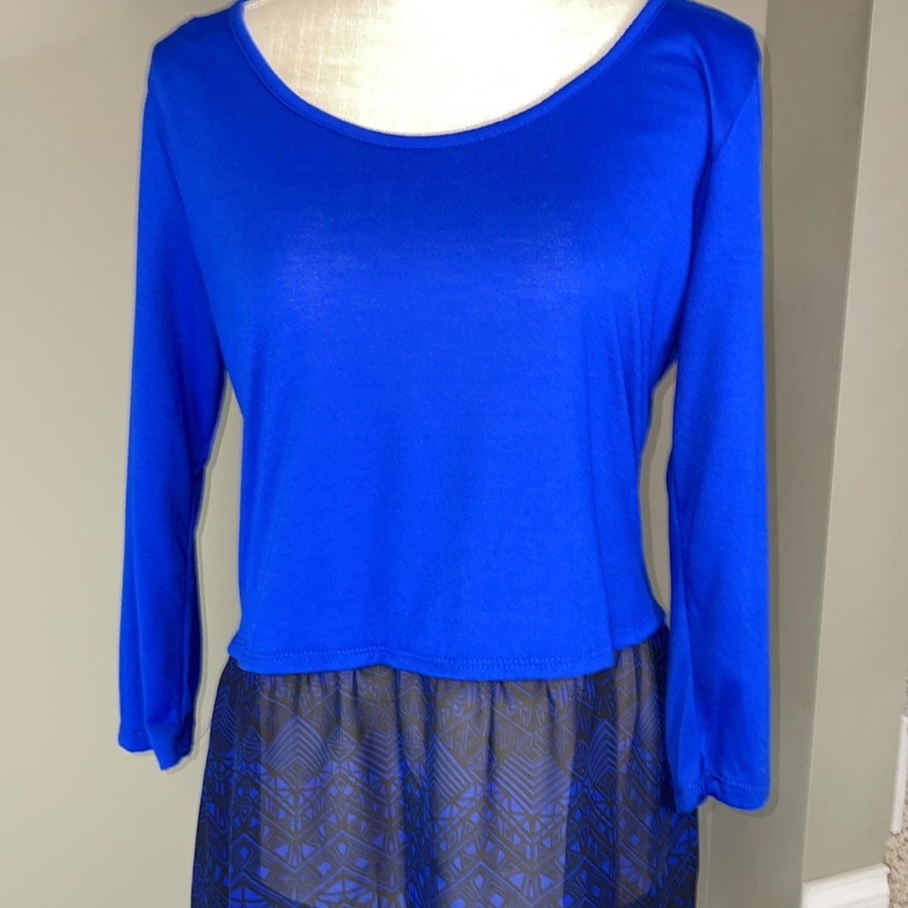 Kristin Nicole scoop neck 3/4 sleeve womens top